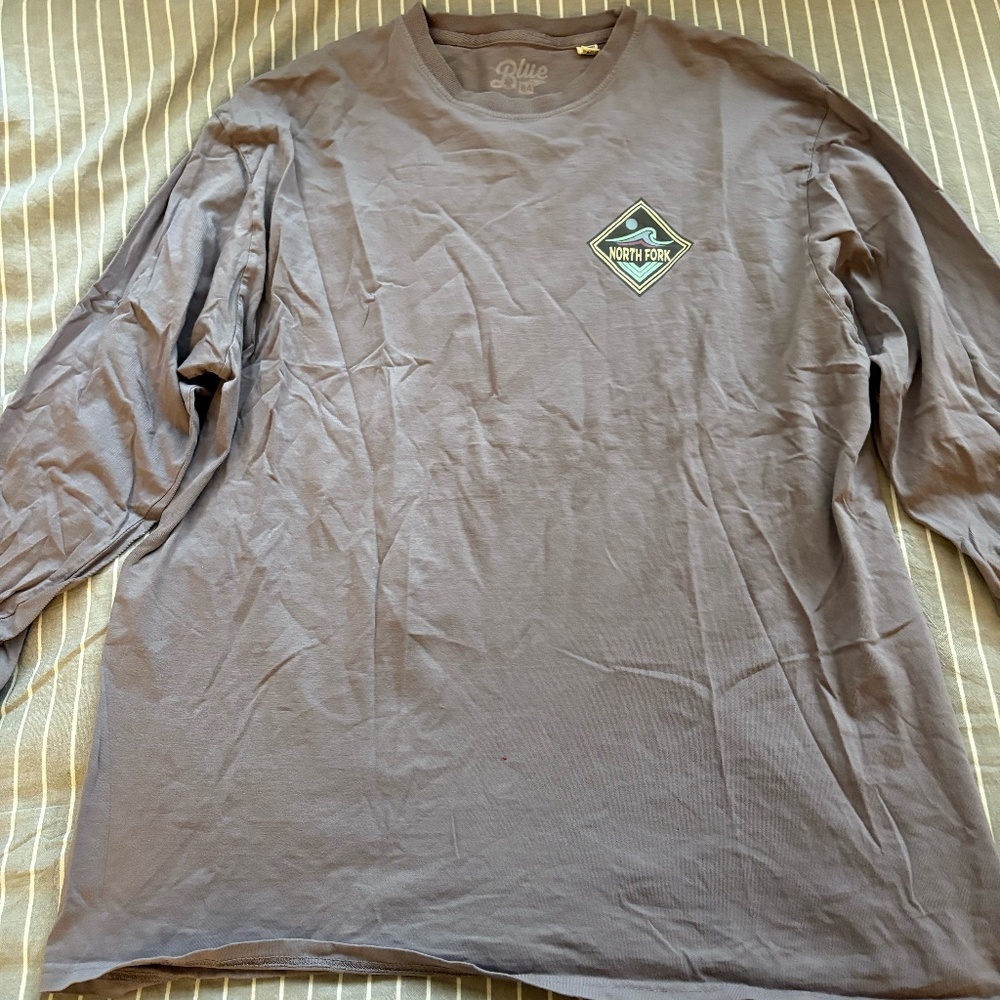 Women's Size L North Fork Long Sleeve T-Shirt